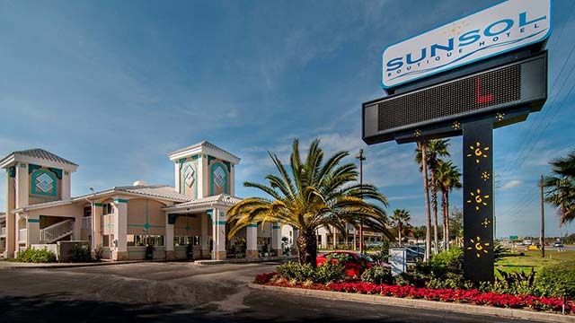 Sunsol Boutique exterior