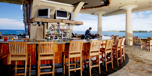 Royal Kona Resort piscine le soir