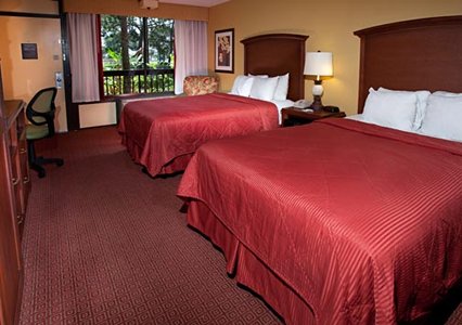 Clarion Inn Lake Buena Vista room