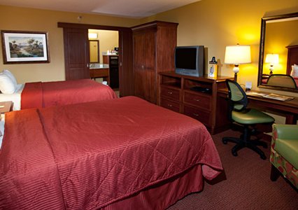 Clarion Inn Lake Buena Vista room