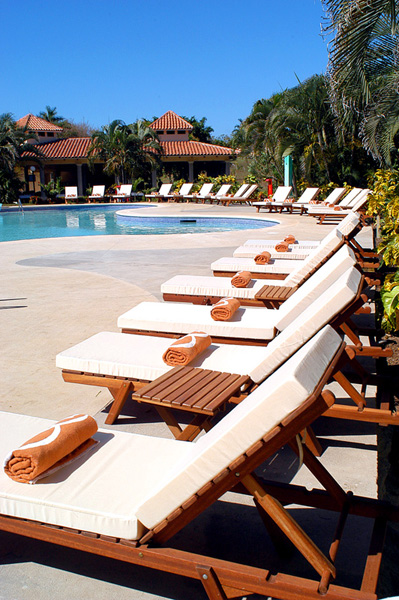 Occidental Grand Papagayo piscine le soir