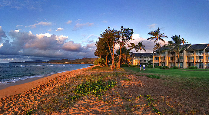 Aston Islander Beach exterior