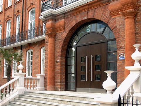NH Kensington entrance