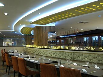 NOVOTEL LONDON WEST exterior
