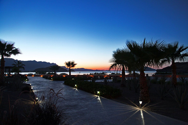 Villa Del Palmar Resort and Spa exterior at night