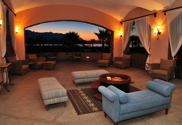 Villa Del Palmar Resort and Spa extérieur le soir