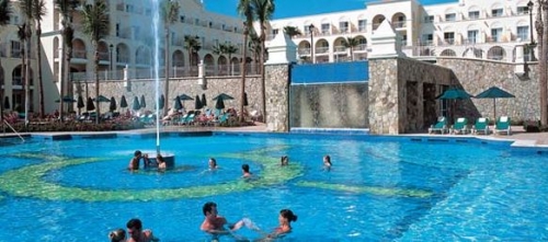 Riu Palace Cabo San Lucas exterior