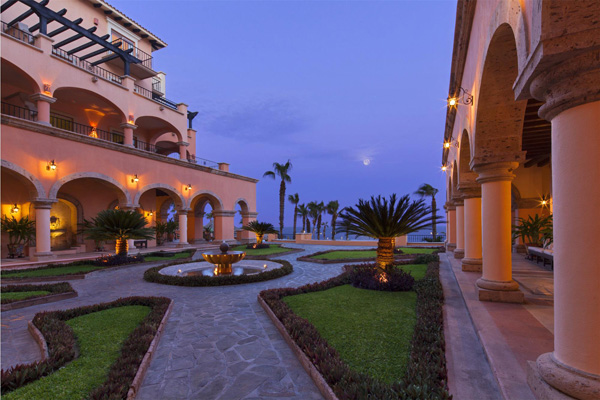 Sheraton Hacienda Del Mar exterior