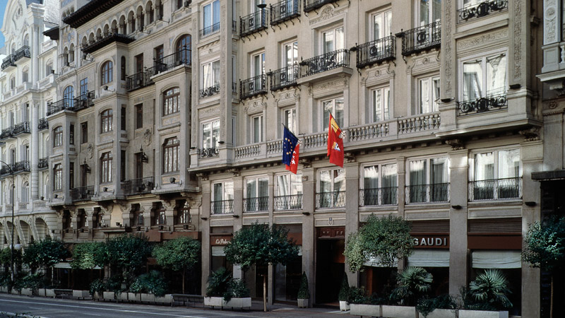 Catalonia Gran Via exterior