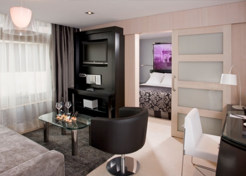 Melia Madrid Princesa extérieur le soir