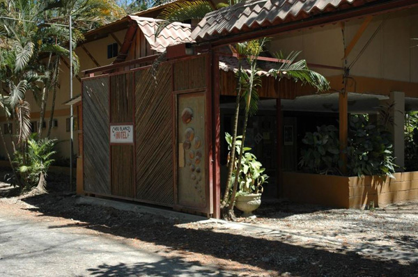 Cabo Blanco hotel lobby