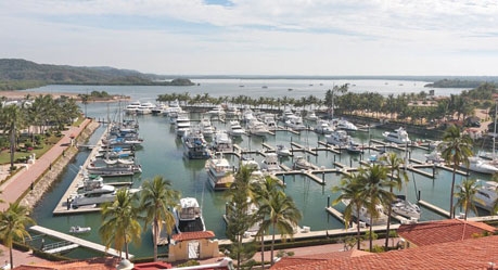 Grand Bay Hotel Isla Navidad exterior