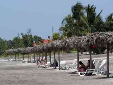 Marea Del Portillo piscine