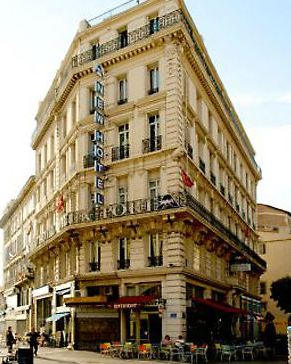 New Hotel Vieux Port exterior