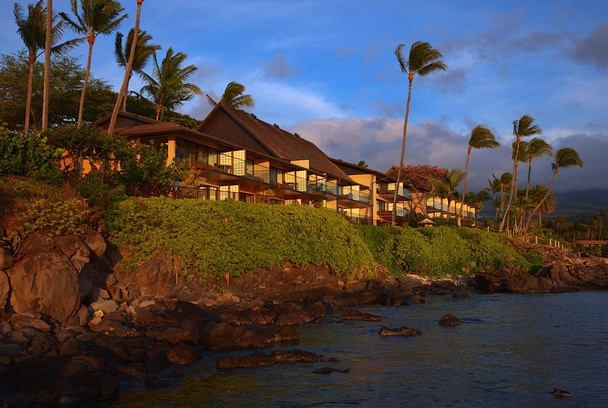 Napili Kai Beach Resort exterior