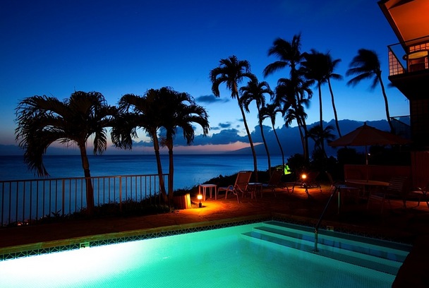 Napili Kai Beach Resort exterior