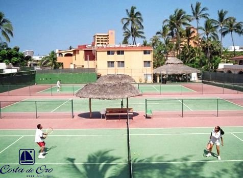 Costa De Oro Beach pool