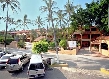 Margaritas Hotel exterior