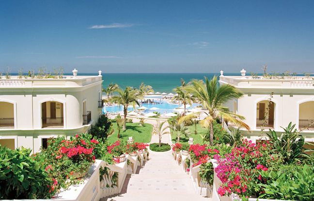 Pueblo Bonito Emerald Bay pool