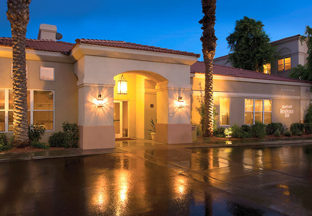 Residence Inn Phoenix Mesa entrance