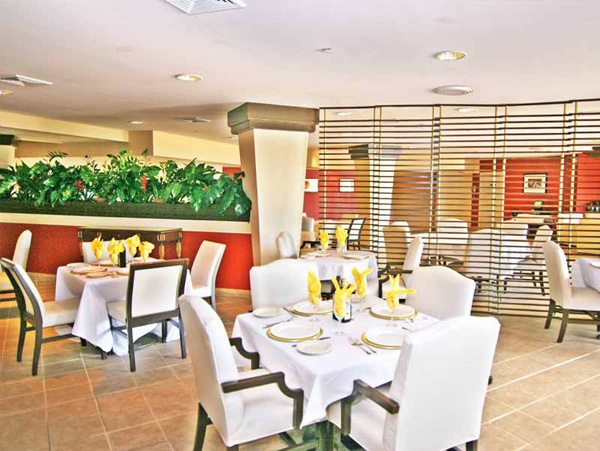 Deauville Beach Resort extérieur