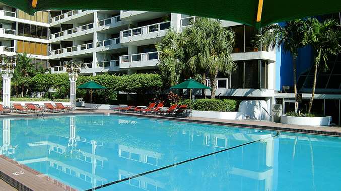 Doubletree Grand Hotel Biscayne Bay exterior