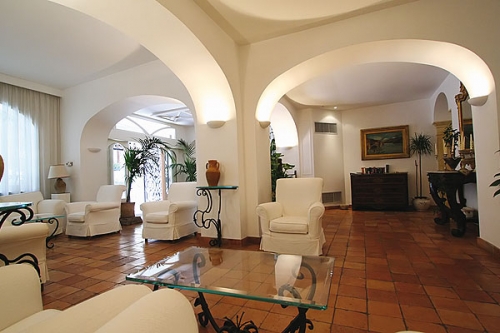 Villa Romana Hotel extérieur le soir 