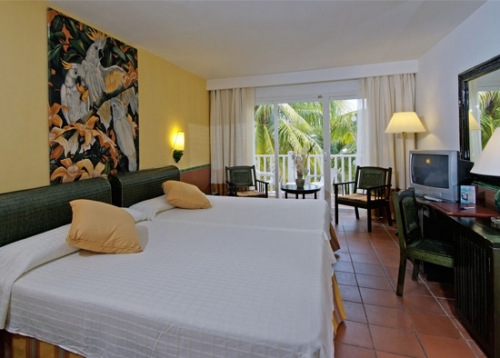 Villa Romana Hotel extérieur le soir 