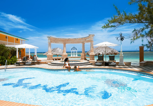  Sandals Royal Caribbean extérieur