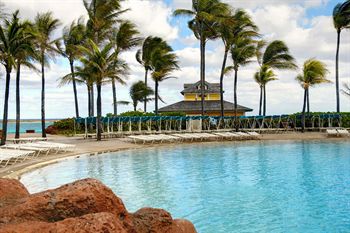 Atlantis Paradise Island exterior 2