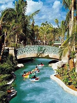 Atlantis Paradise Island exterior 2