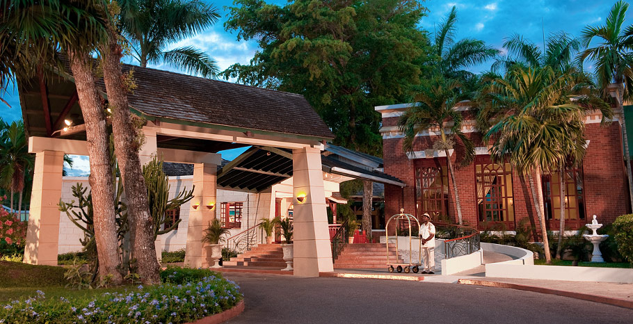 Beaches Negril exterior