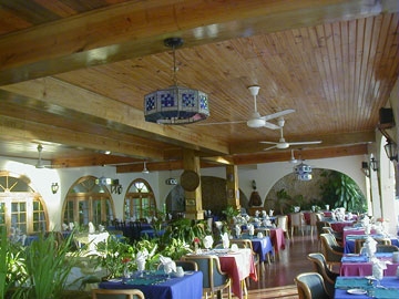 Charela Inn piscine