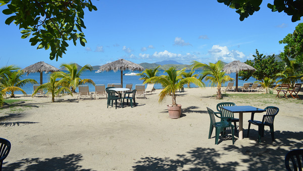 Oualie Beach Resort coucher du soleil a la plage