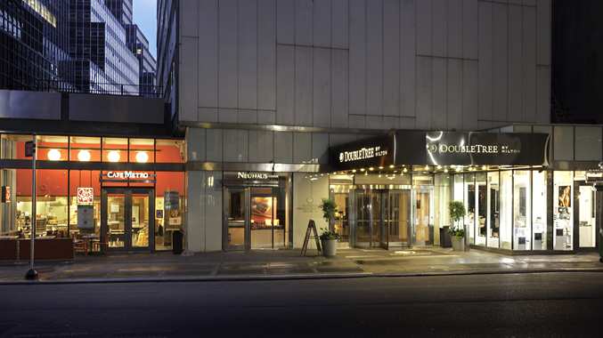 Doubletree Metropolitan exterior