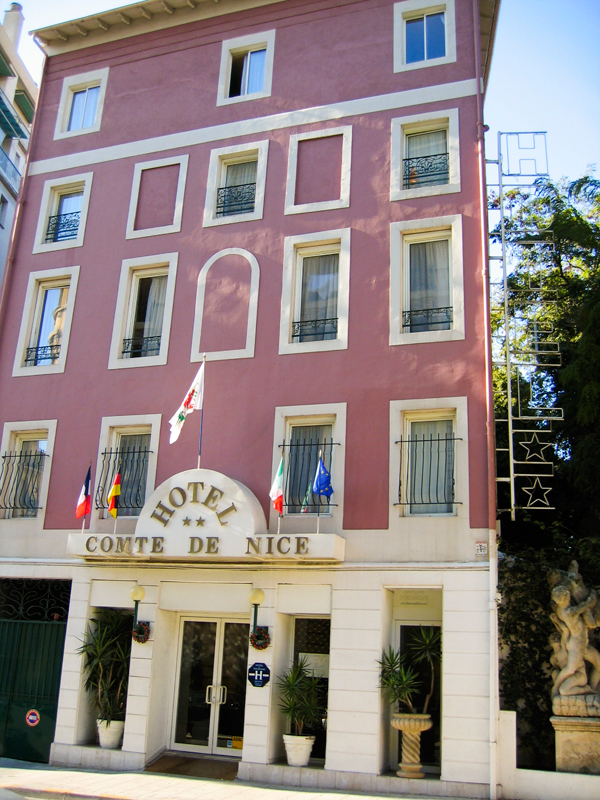 Comte de Nice exterior