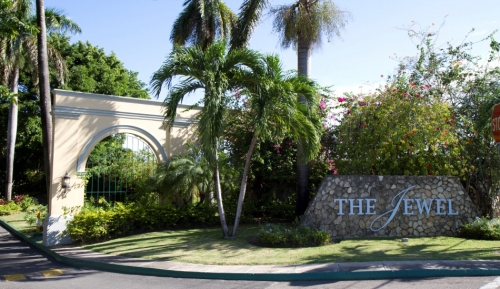 The Jewel Dunns River Beach Resort exterior