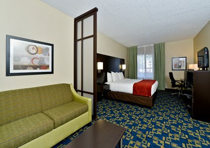 Comfort Inn And Suites Universal extérieur