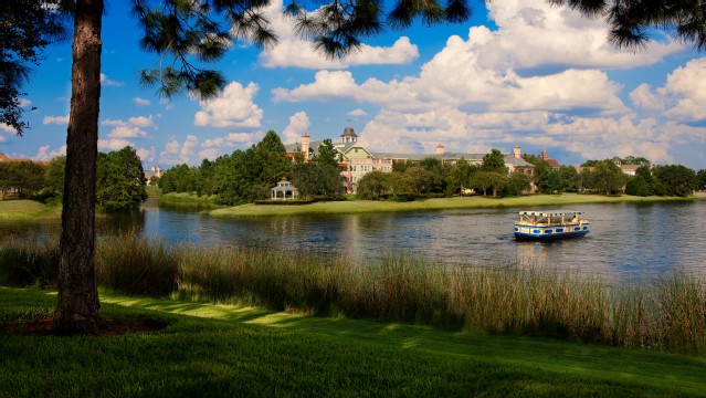 Disneys Saratoga exterior