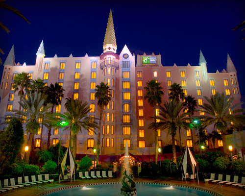 Holiday Inn Resort The Castle exterior
