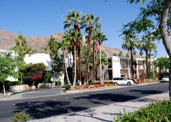 Palm Mountain Resort exterior