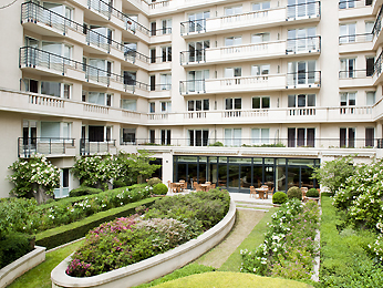 Adagio City Aparthotel Porte De Versailles exterior