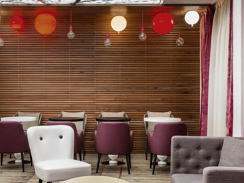 Adagio Paris Bercy Village reception