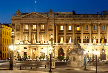 Hotel De Crillon exterior 2