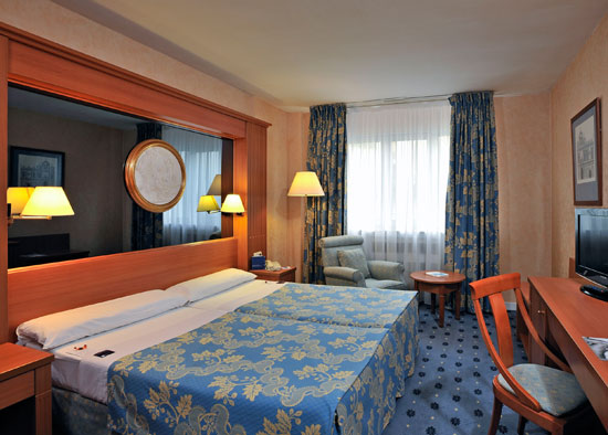 Timhotel Opera Blanche Fontaine exterior 2