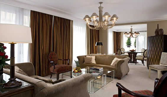Warwick Champs Elysees extérieur 2
