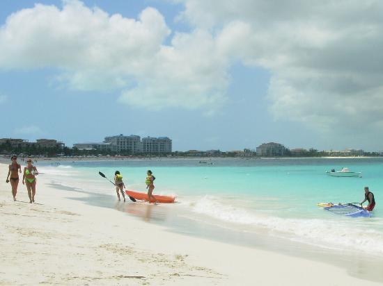 Grace Bay Suites extérieur