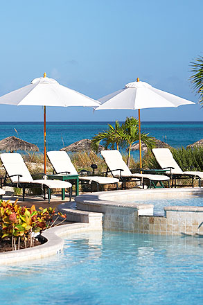 Sands At Grace Bay piscine 2