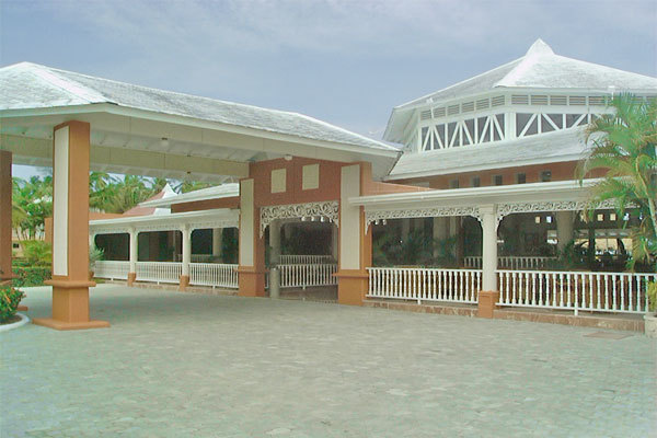 Bahia Principe San Juan pool bar