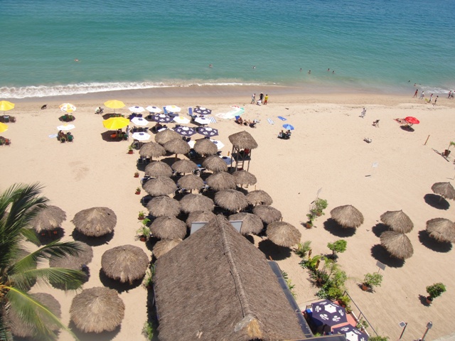 Blue Chairs Resort By The Sea exterior